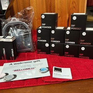 🎀NIB🎀 NAILBOO complete nail dip kit. Many add ins and complete set! Never used